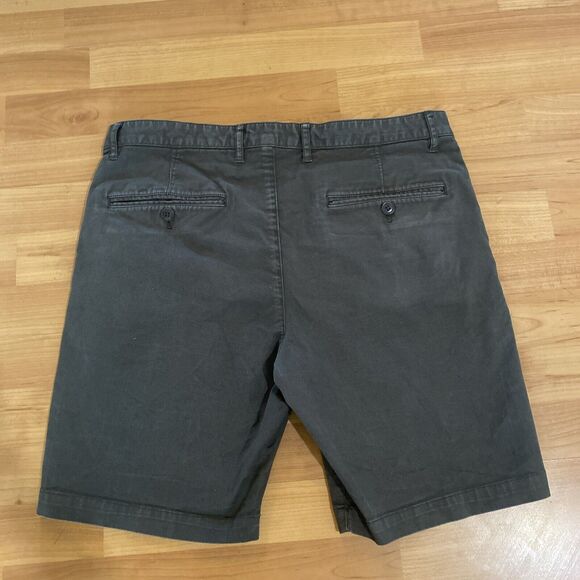 Theory Zaine Patton Slim Straight 9" Shorts Dark Olive Green Mens -Size 33 - Picture 4 of 10